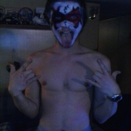 Profile picture of thelandoffire19