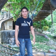 Profile picture of r