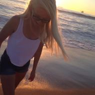 Profile picture of Tinyblonde